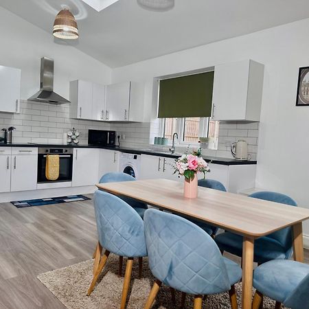 Cosy 1-Bed Flat 30Min To Central London & Parking Exterior foto