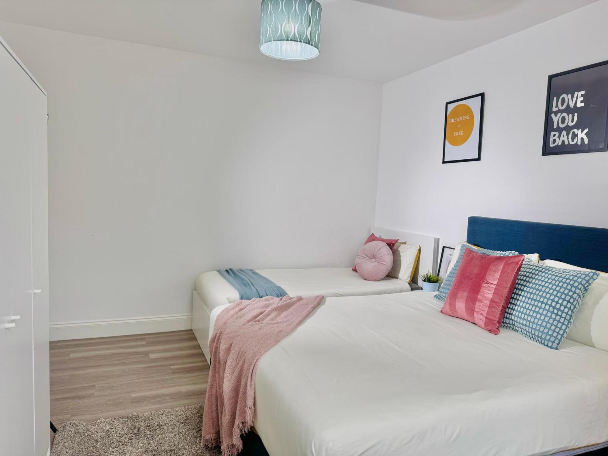 Cosy 1-Bed Flat 30Min To Central London & Parking Exterior foto