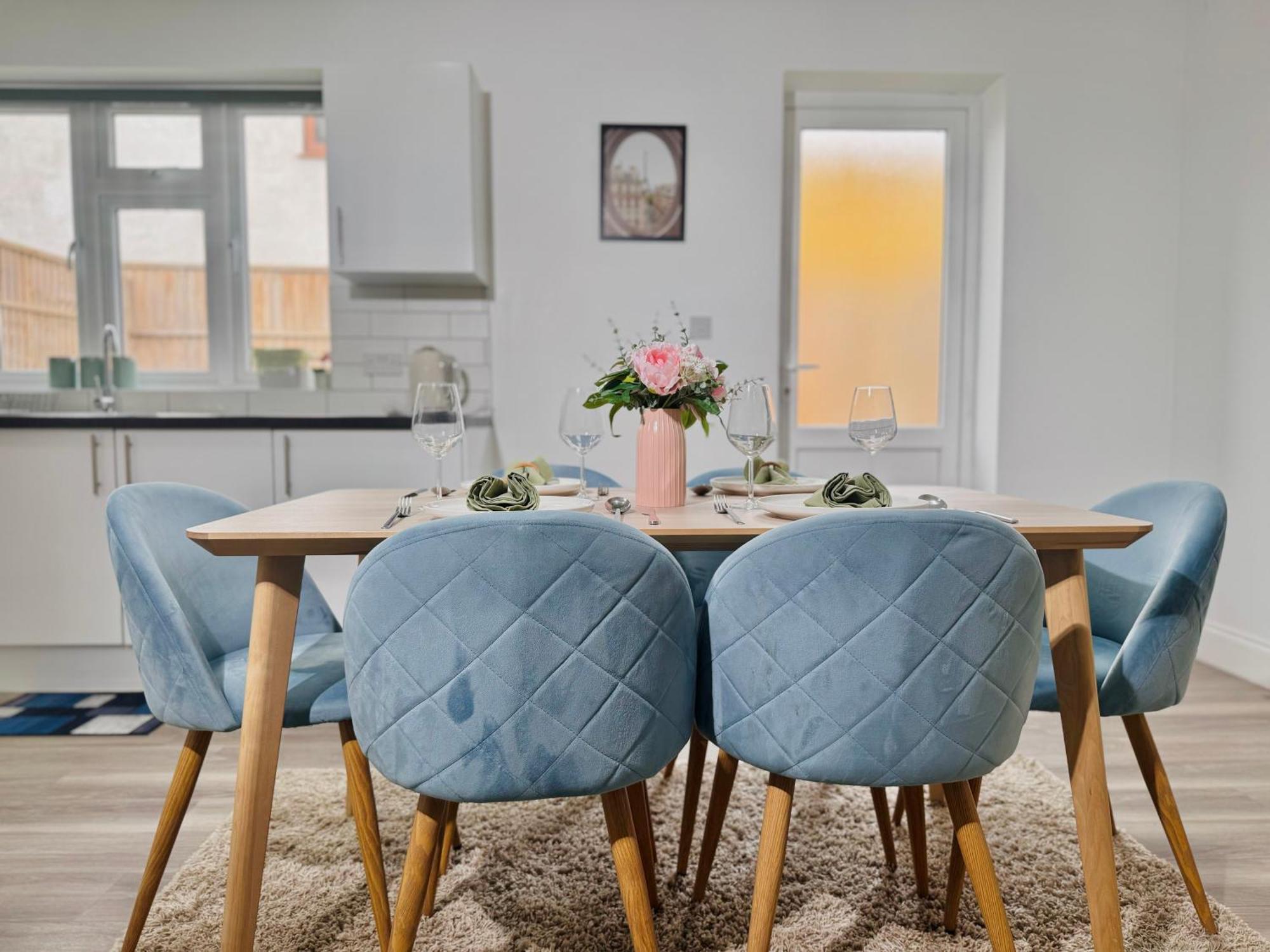 Cosy 1-Bed Flat 30Min To Central London & Parking Exterior foto