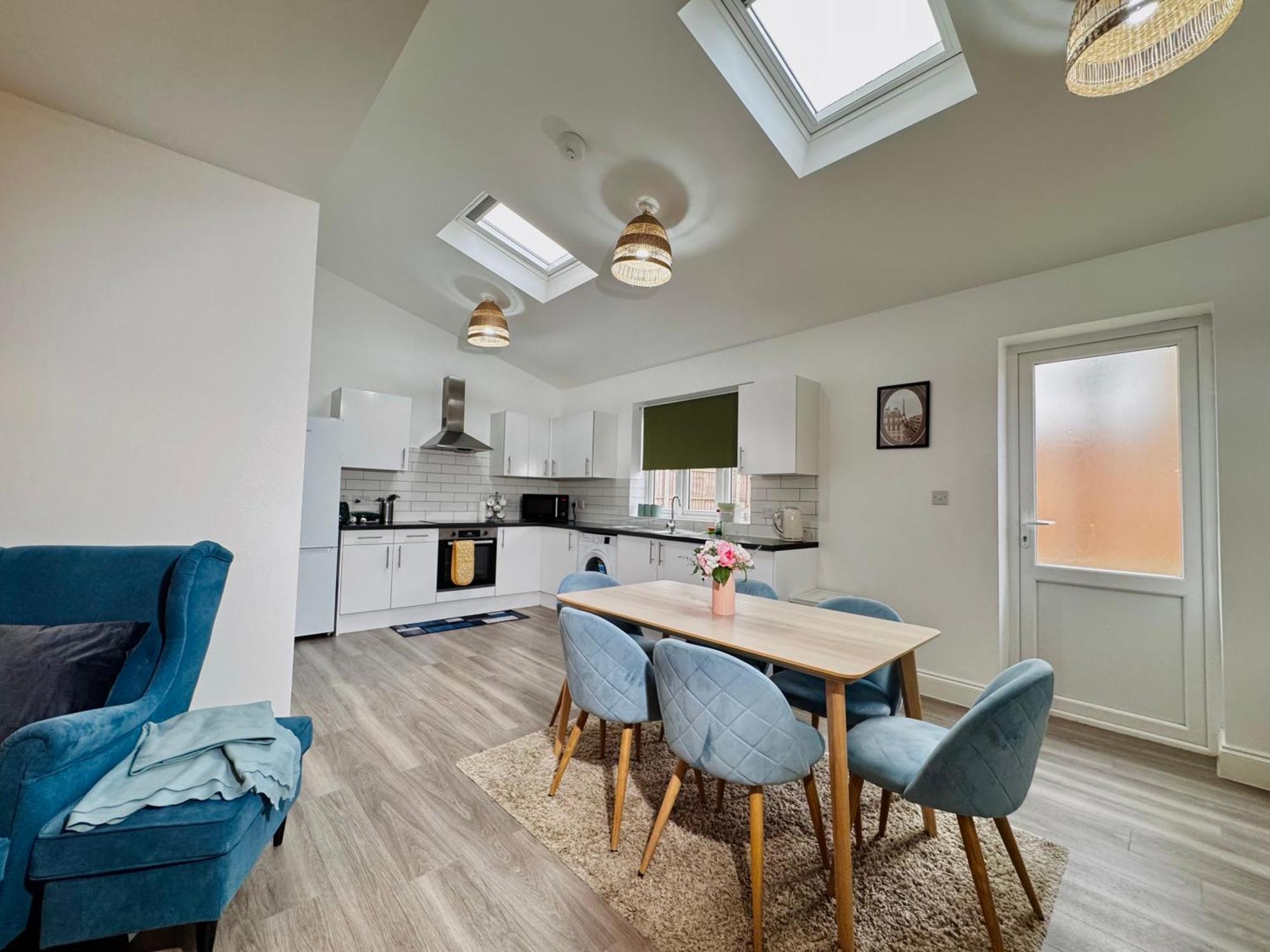 Cosy 1-Bed Flat 30Min To Central London & Parking Exterior foto